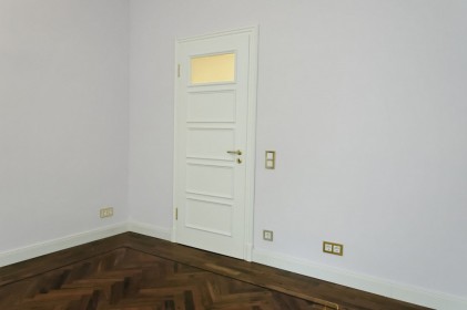 1-flügelige Tür mit Lichtausschnitt 