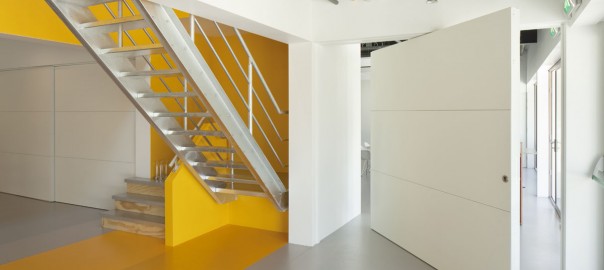 Drehtür als Trennwandsystem